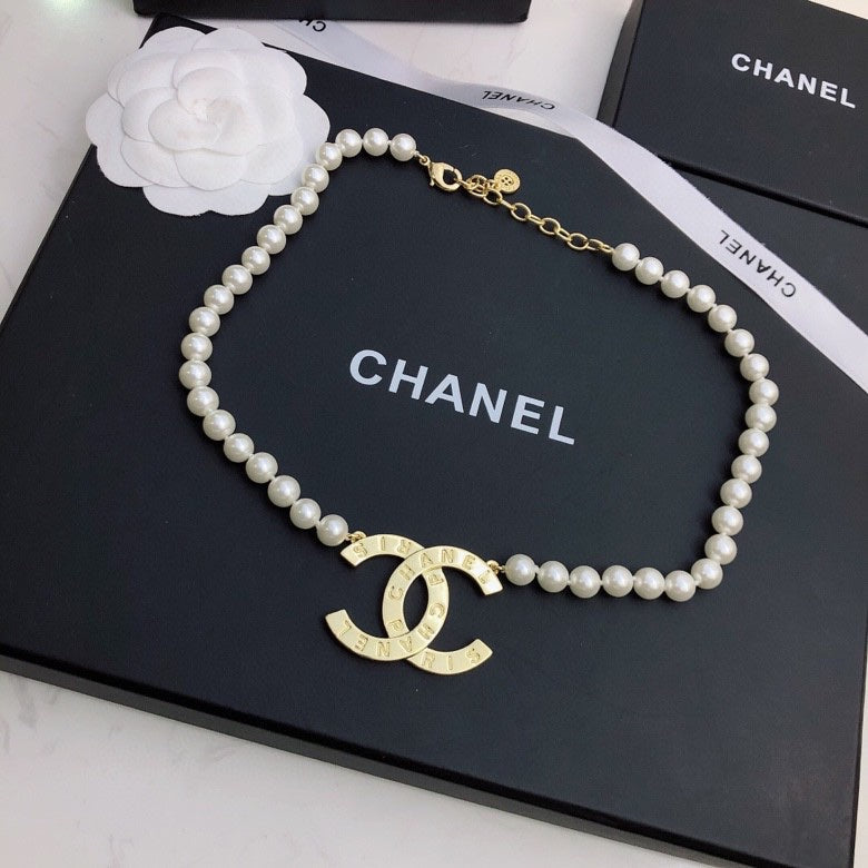BG - Holiday Necklace chanel025