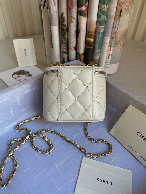 Chanel Bags - BG Bags - 1004