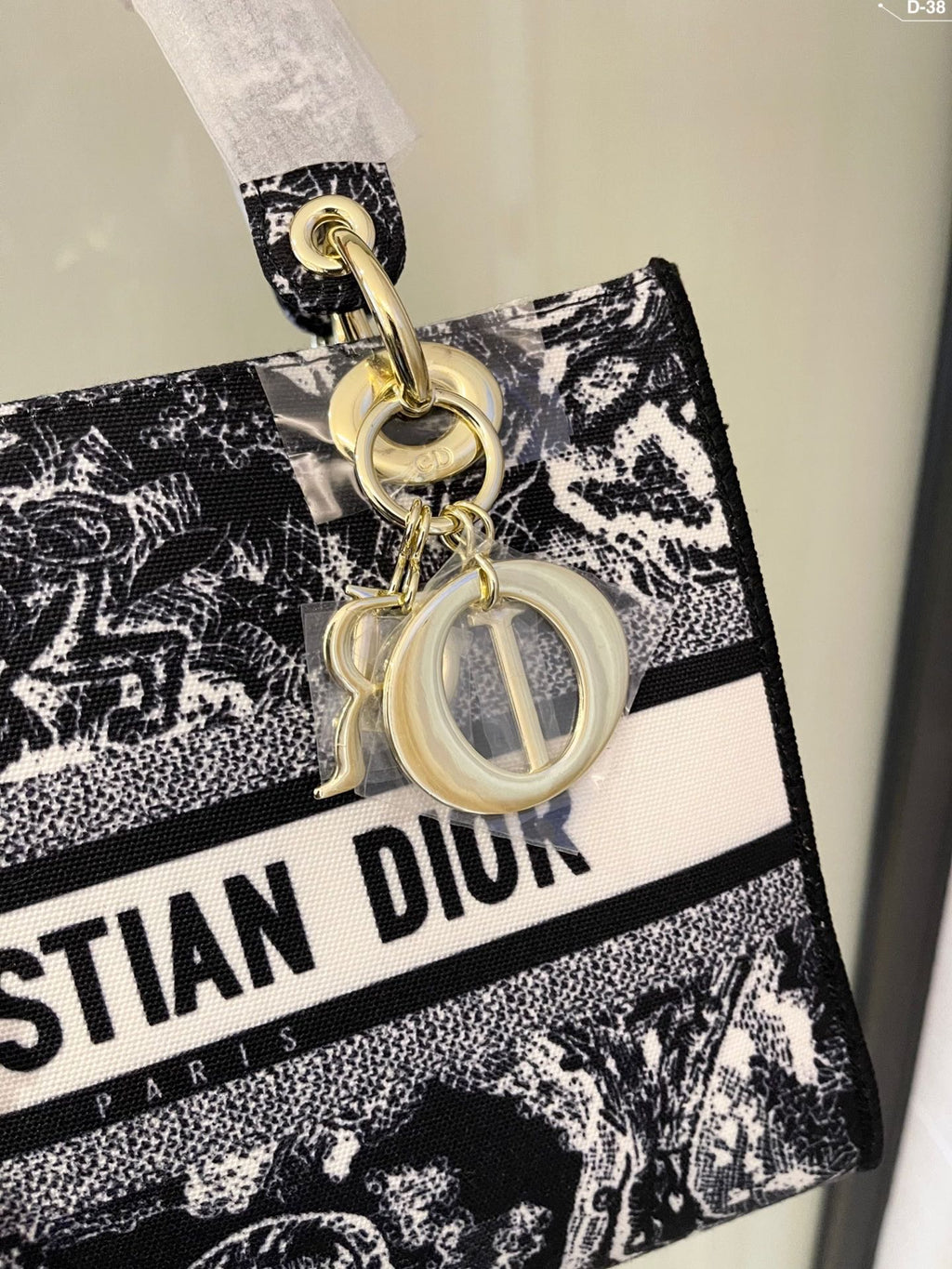 Designer Handbags dior 301