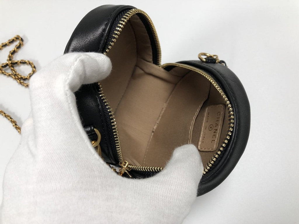 Designer Handbags Chanel 228