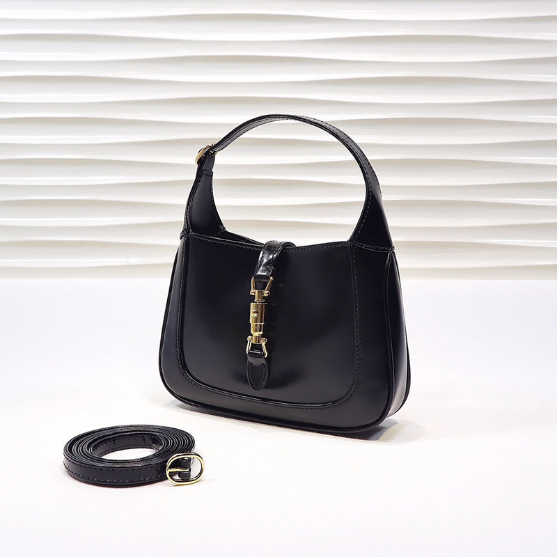 GGG - Bags District - 005