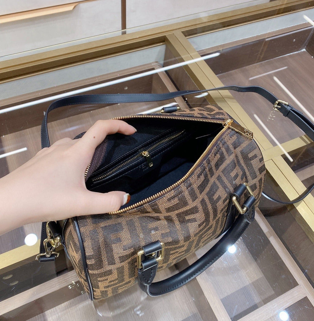 NEW Arrival Bags Fendi 151