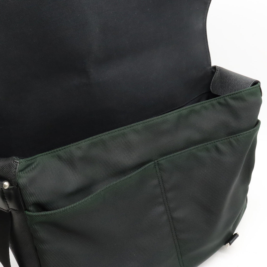 Louis Vuitton Louis Vuitton Tyga Delso Messenger Bag Black M30162