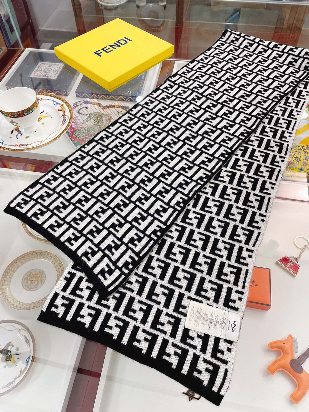 Luxury Fendi  Scarf 004