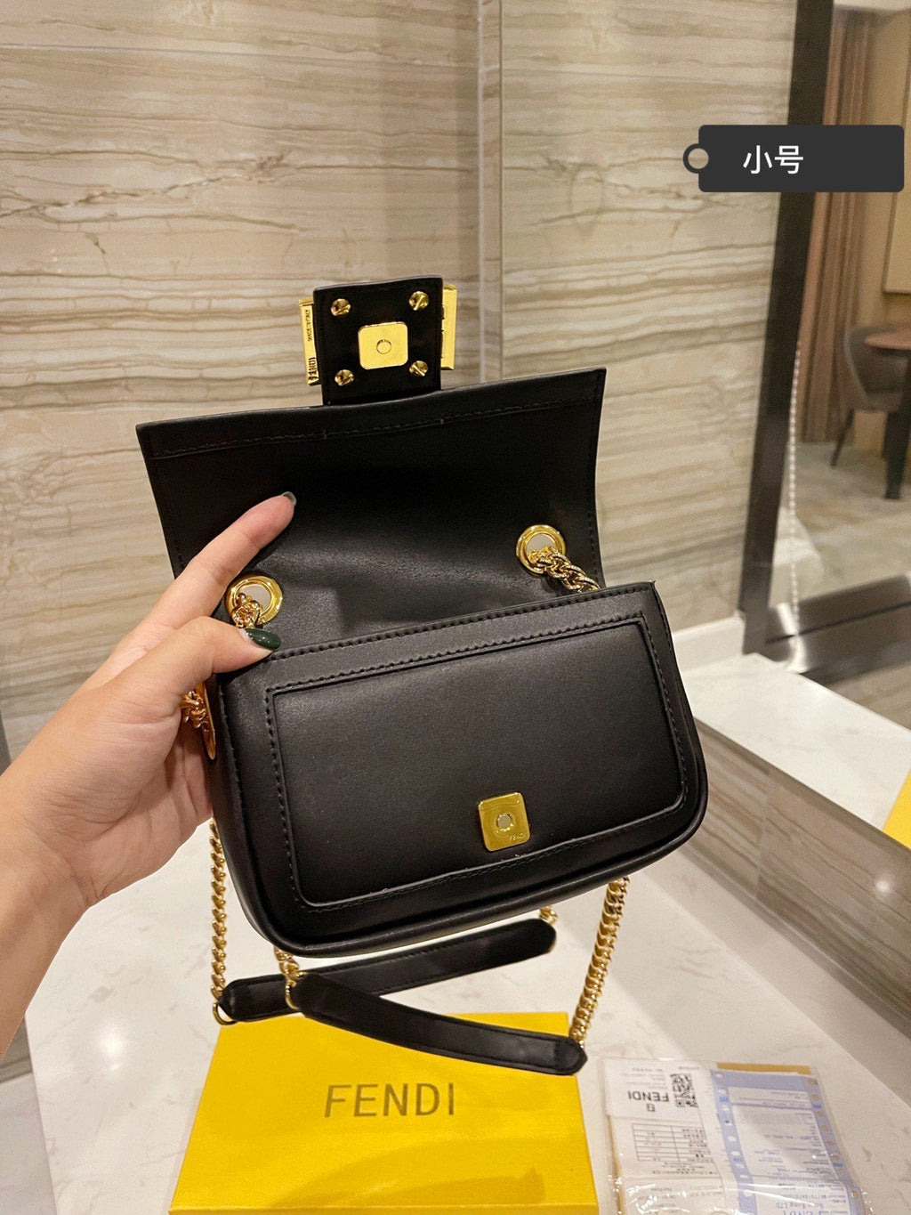Luxury  Bags Fendi 214