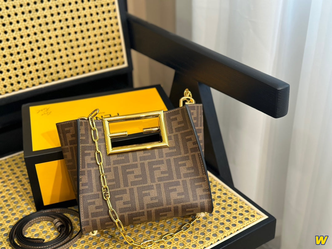 Luxury Bags Fendi 291