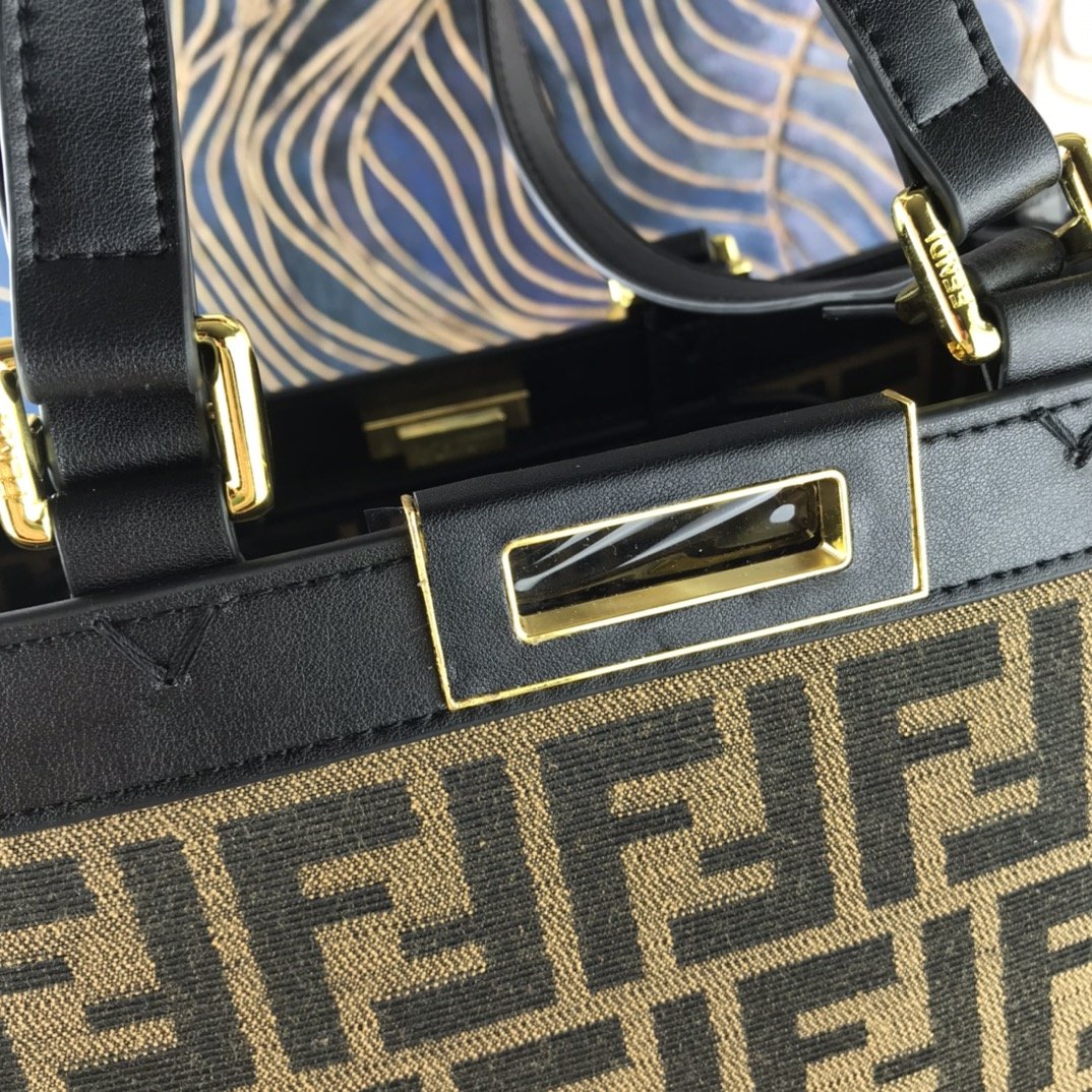 Designer Handbags Fendi 054