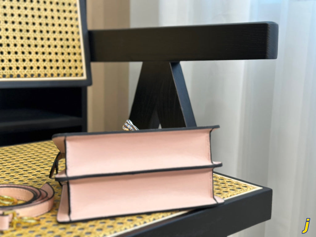Luxury Bags Fendi 287