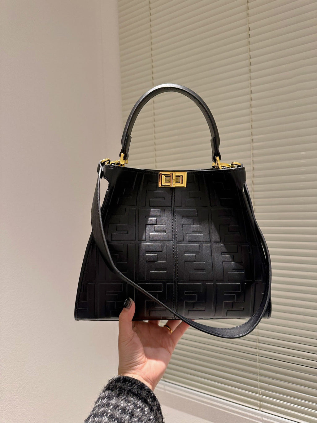 Luxury Bags Fendi 284