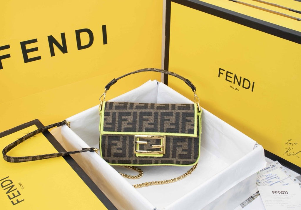 Luxury  Bags Fendi 162