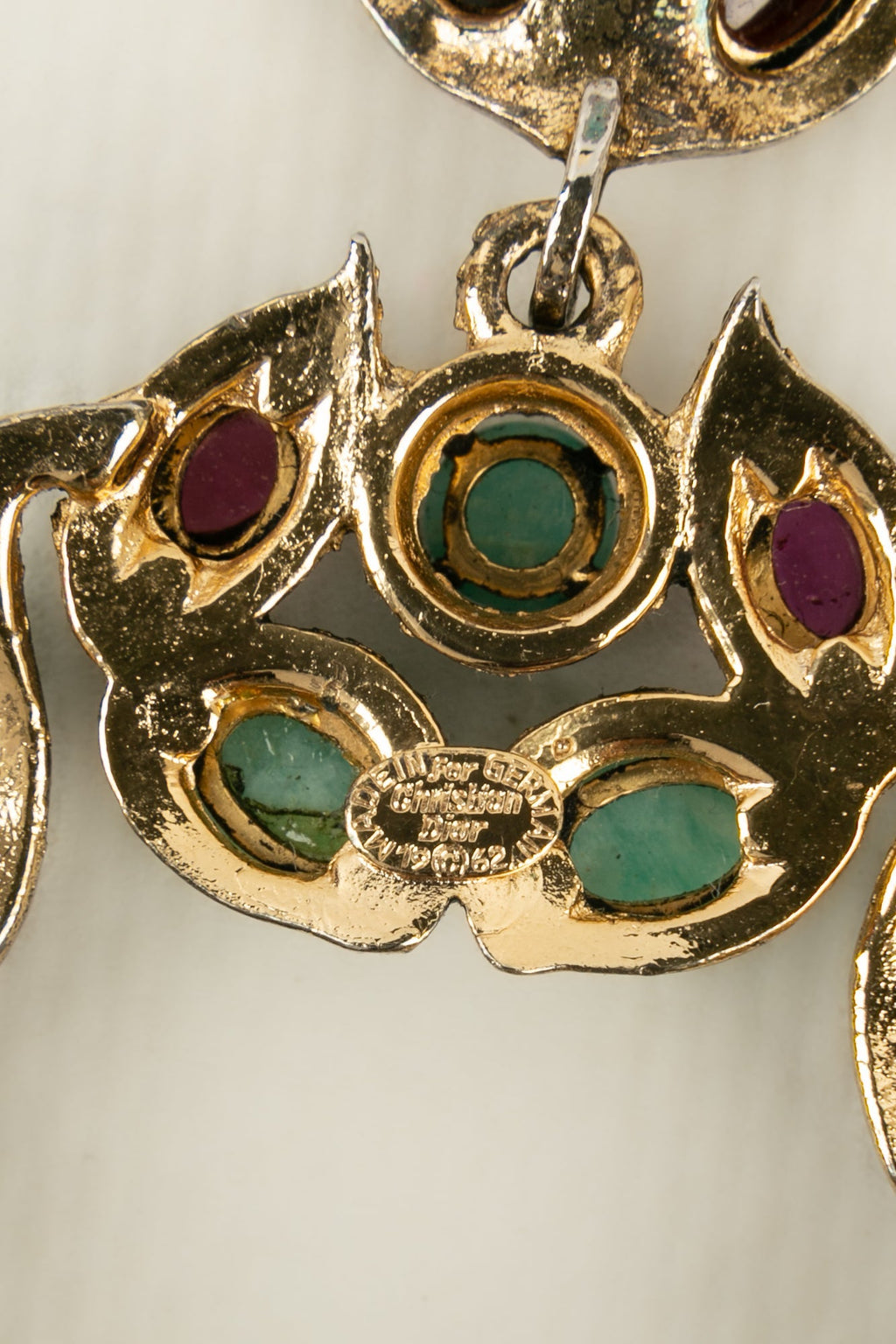 Broche en pâte de verre Dior