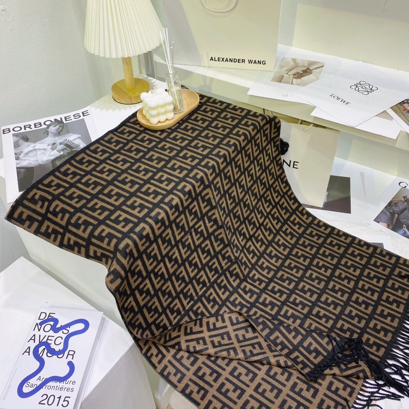 Luxury Fendi  Scarf 018