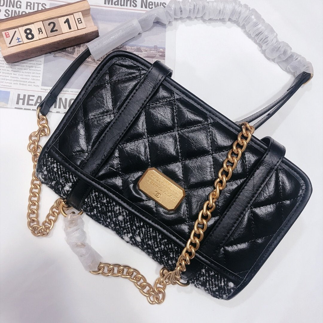 Designer Handbags Chanel 215