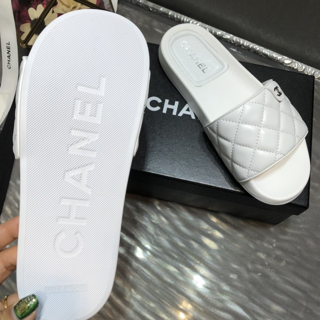 Chanel White Quilted Leather CC Flat Slides