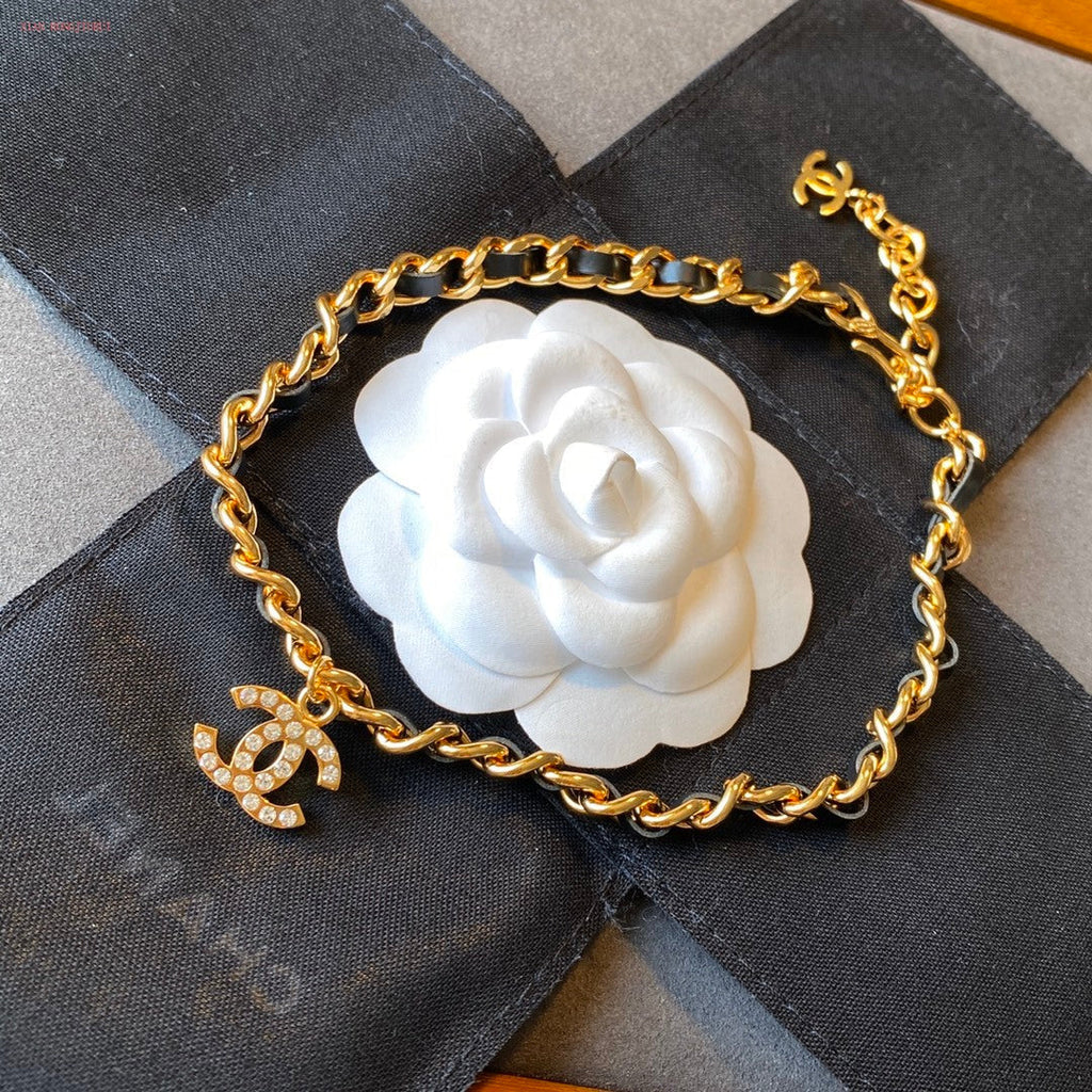 BG - Holiday Necklace chanel056