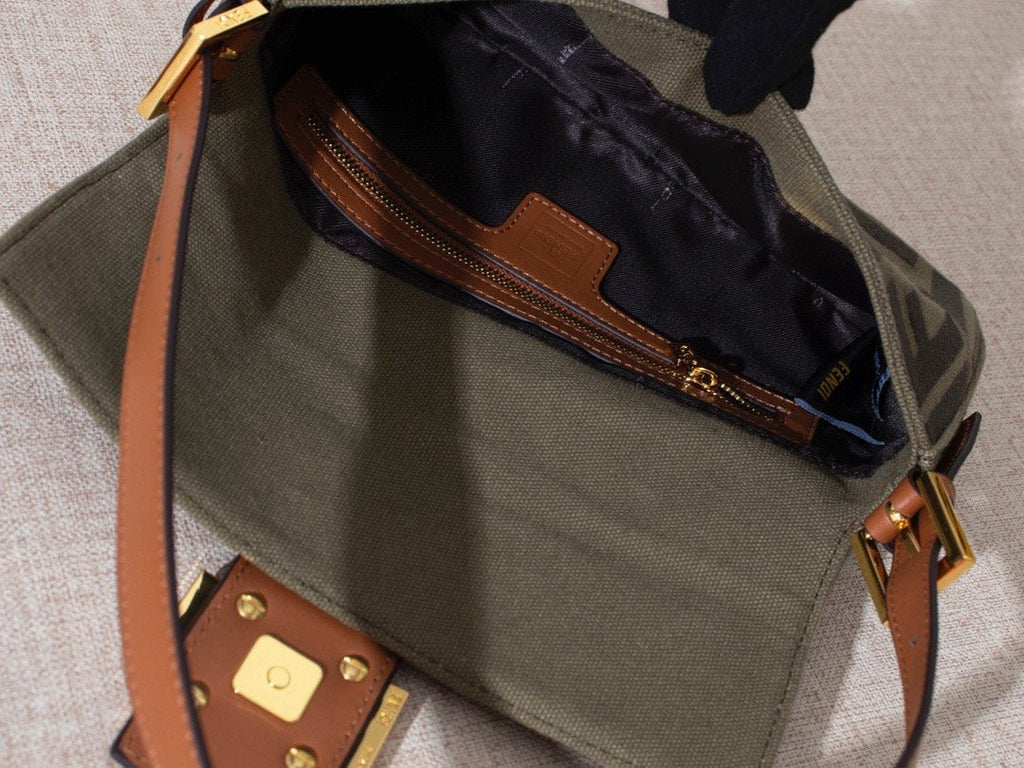Designer Handbags Fendi 082