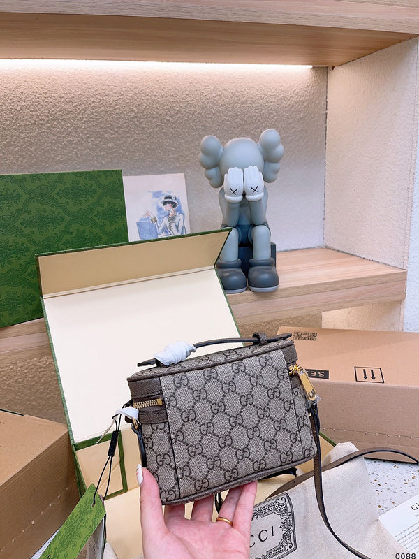 Luxury - Gucci Bags - 192
