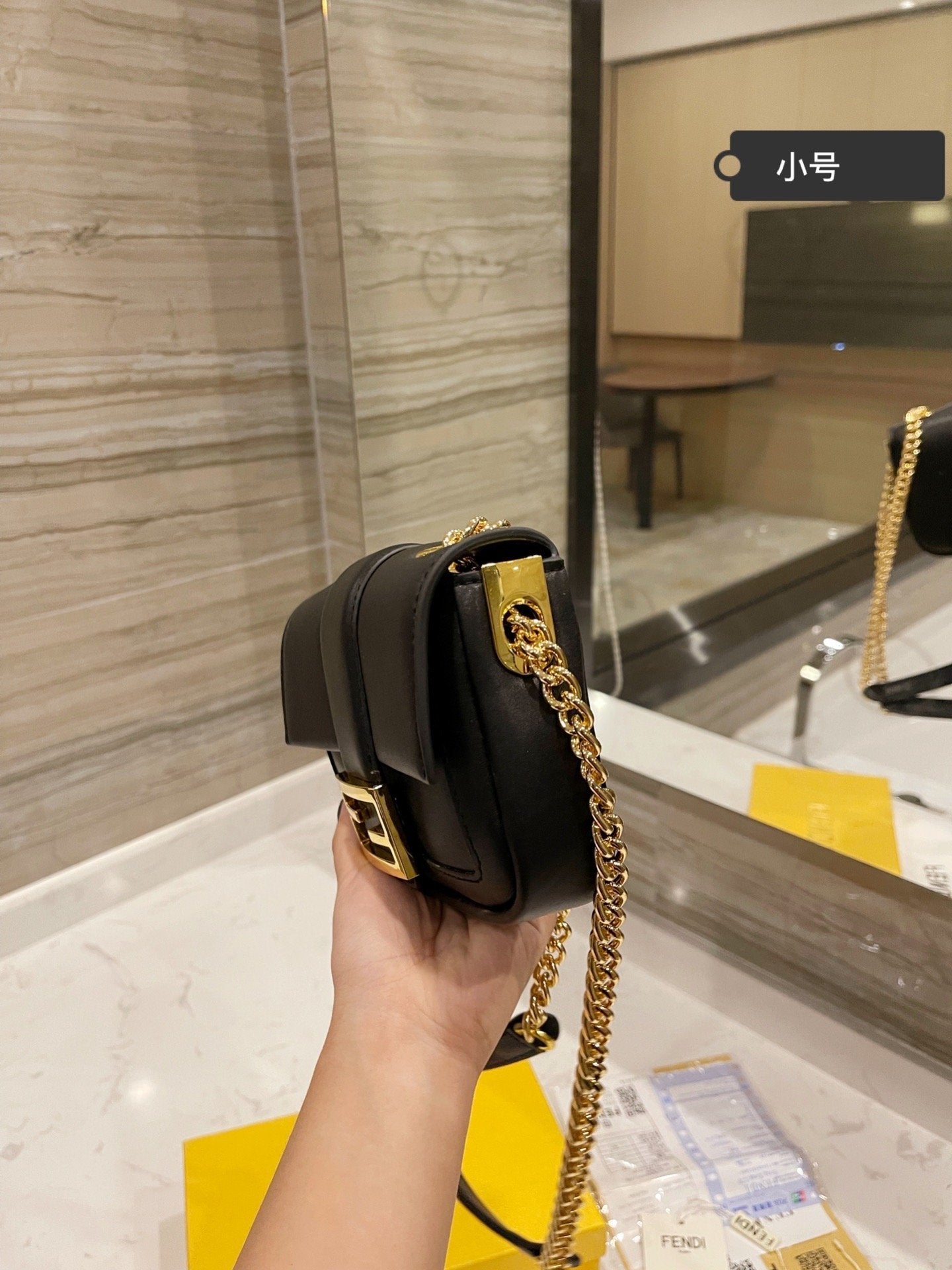 Luxury  Bags Fendi 214