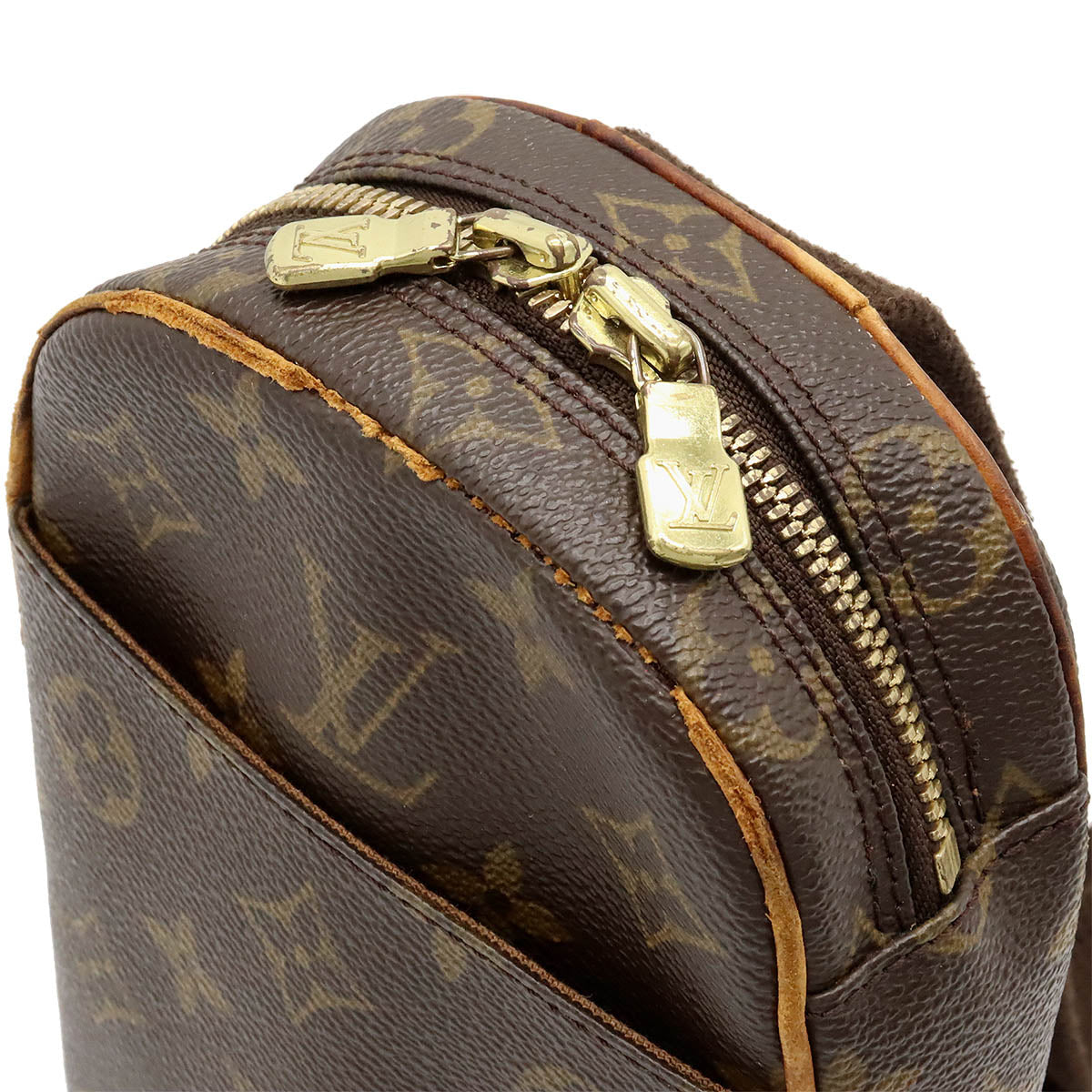 Louis Vuitton Louis Vuitton Monogram Poset Gansu Body Bag M51870 by Louis Vuitton
