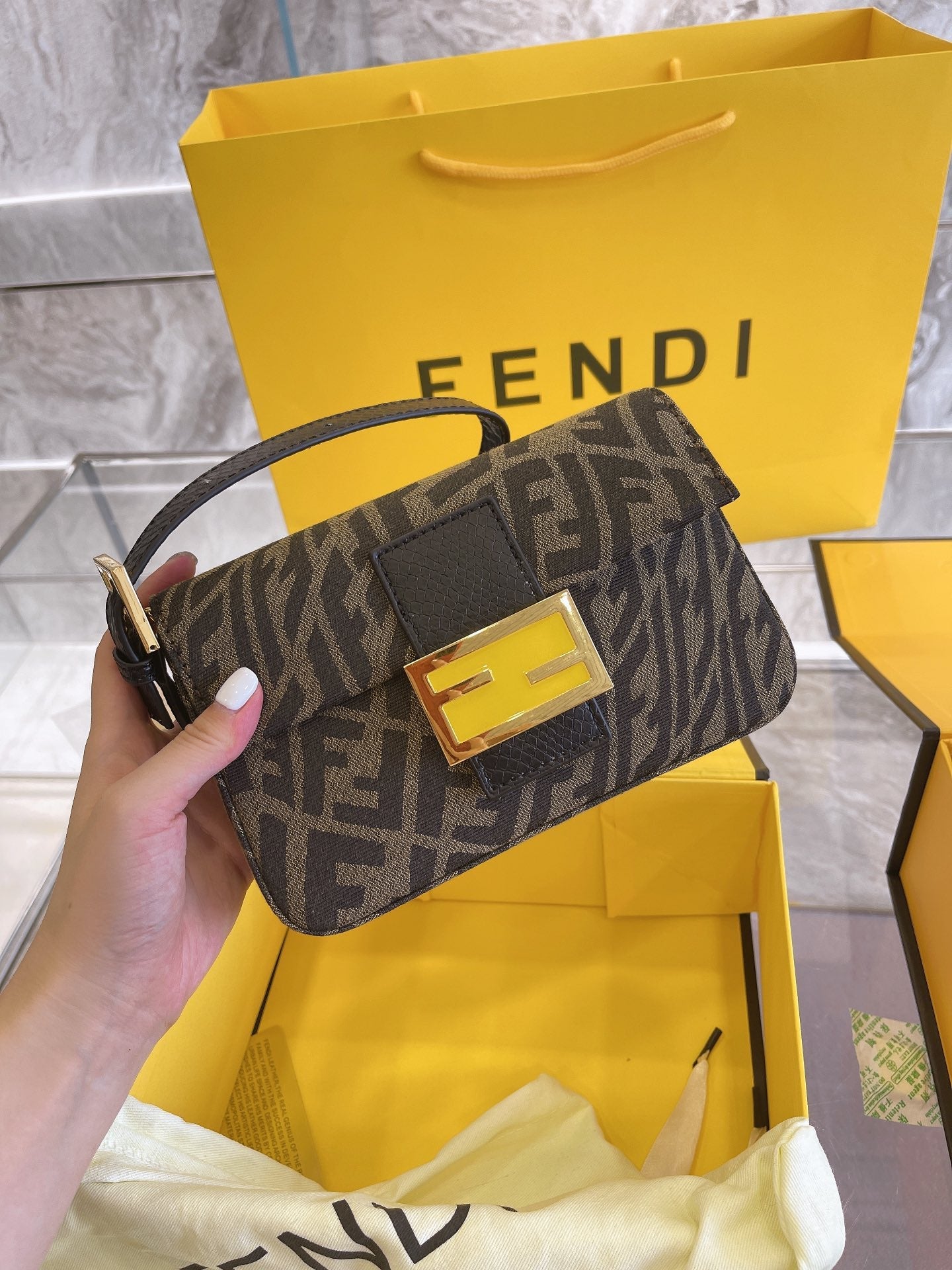 New Arrival Bags Fendi 210