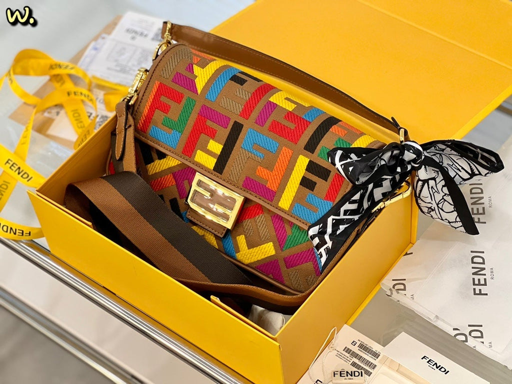 Luxury  Bags Fendi 239