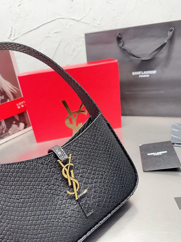 Luxury - Gucci Bags - 139