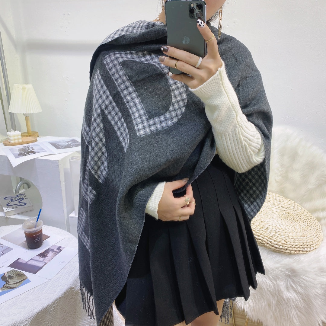 Luxury Fendi  Scarf 001