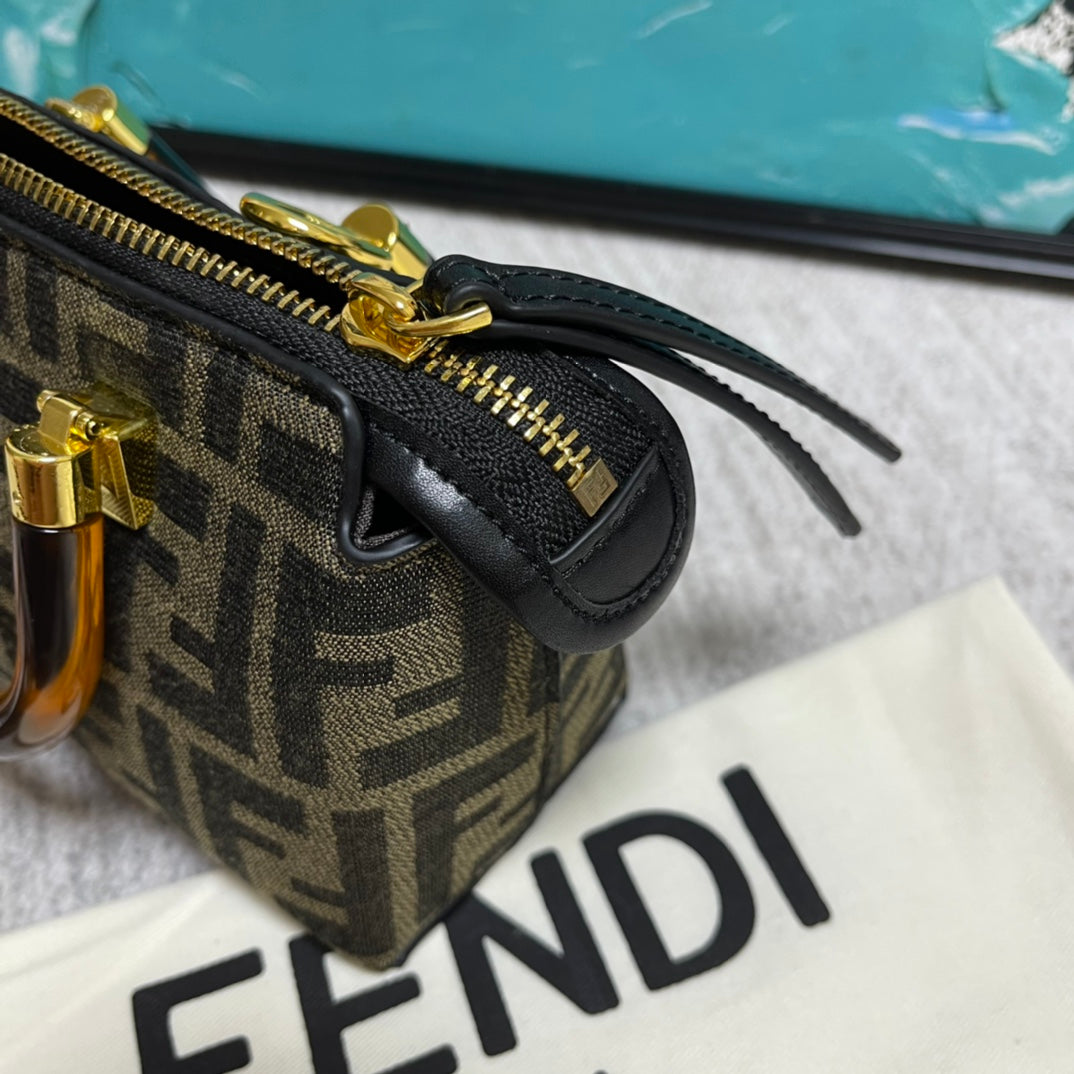 Luxury  Bags Fendi 262