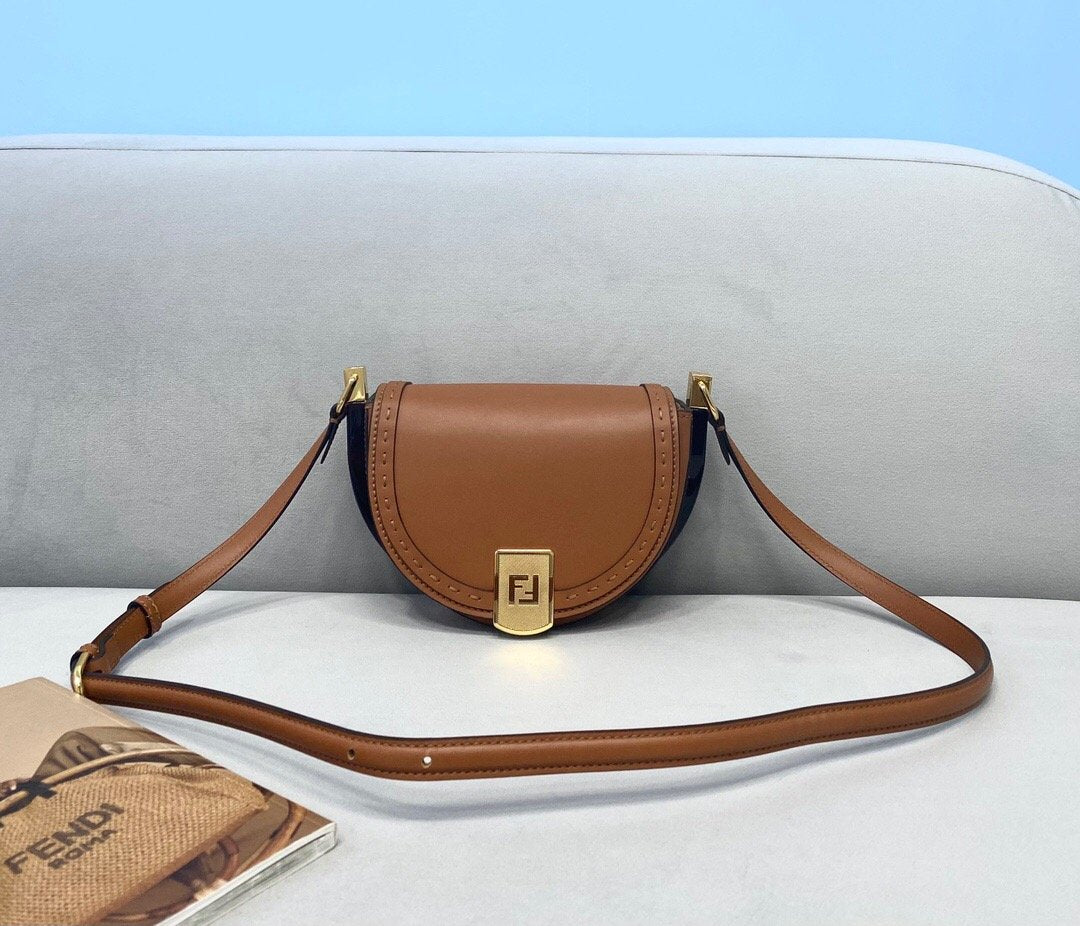 Designer Handbags Fendi 057