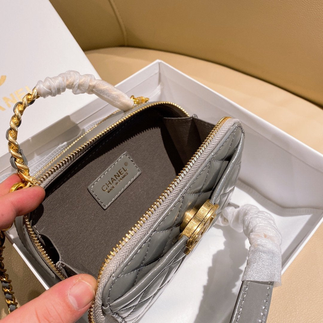 Designer Handbags Chanel 065