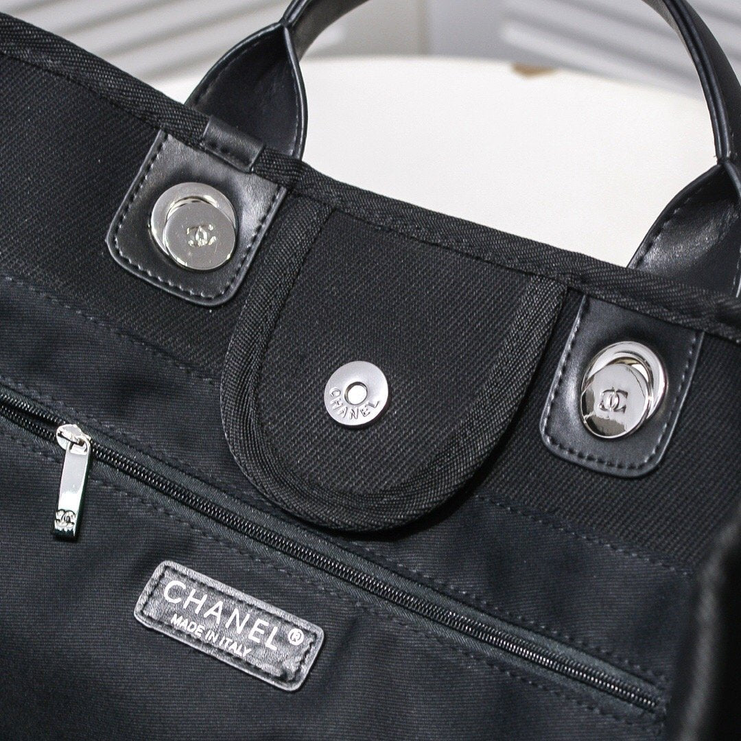 Designer Handbags Chanel 086