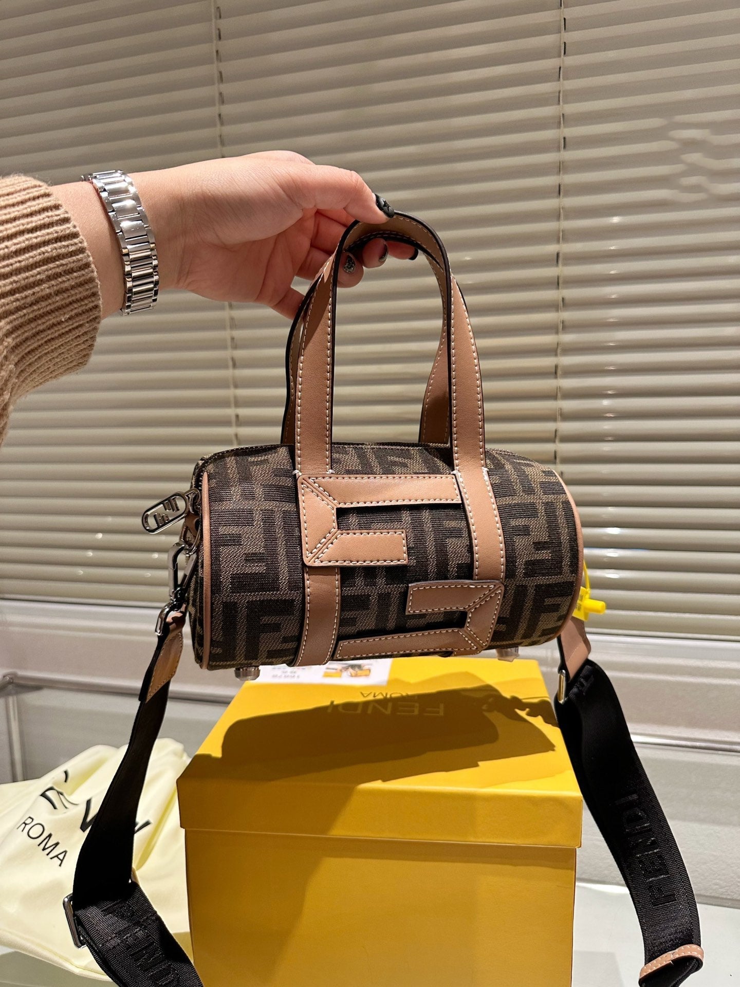 Luxury Bags Fendi 295