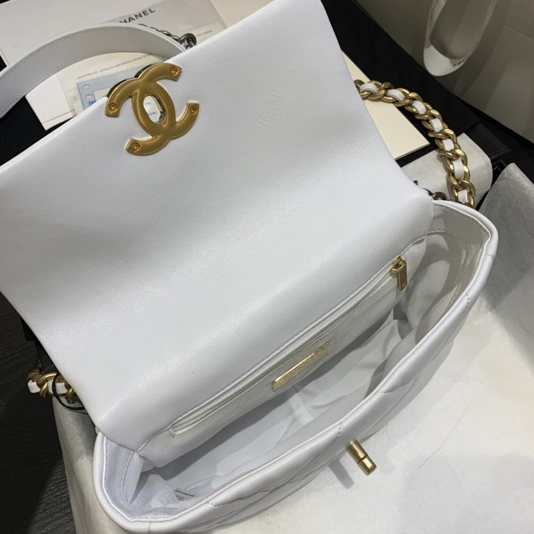 CHANEL 19 Flap Bag