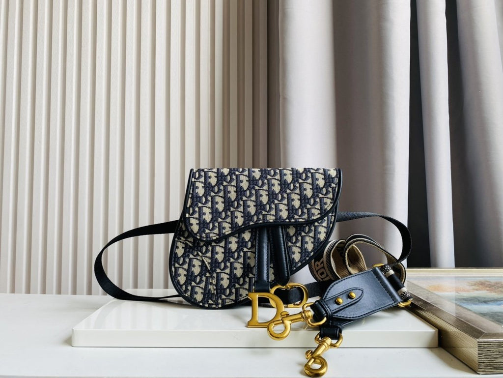 Luxury Handbags Christian Dior 283