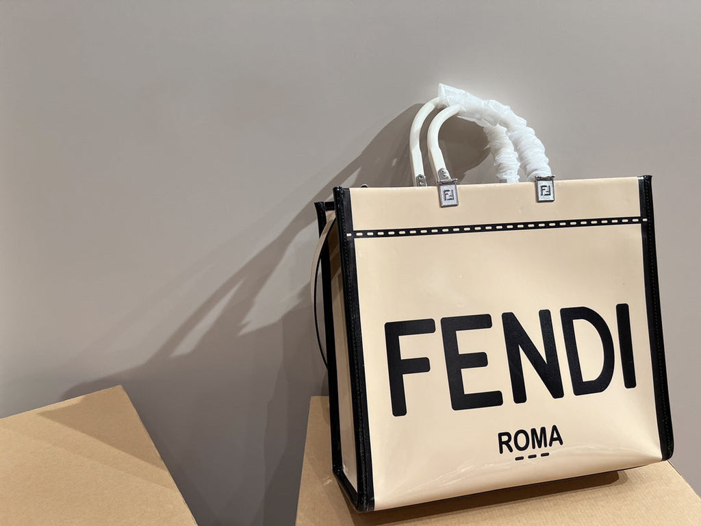 Luxury Bags Fendi 283