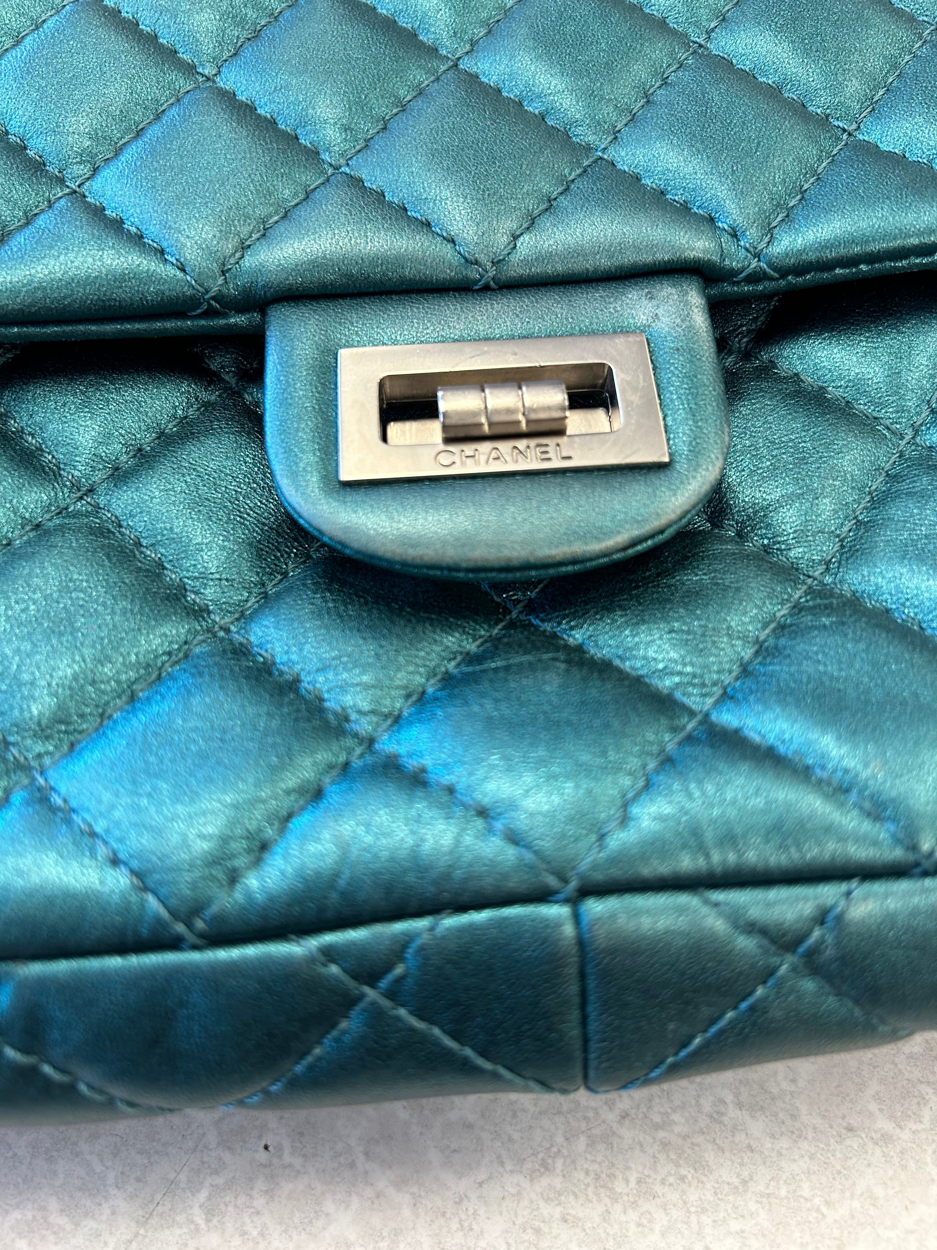 Handbag Designer By Chanel  Size: Medium