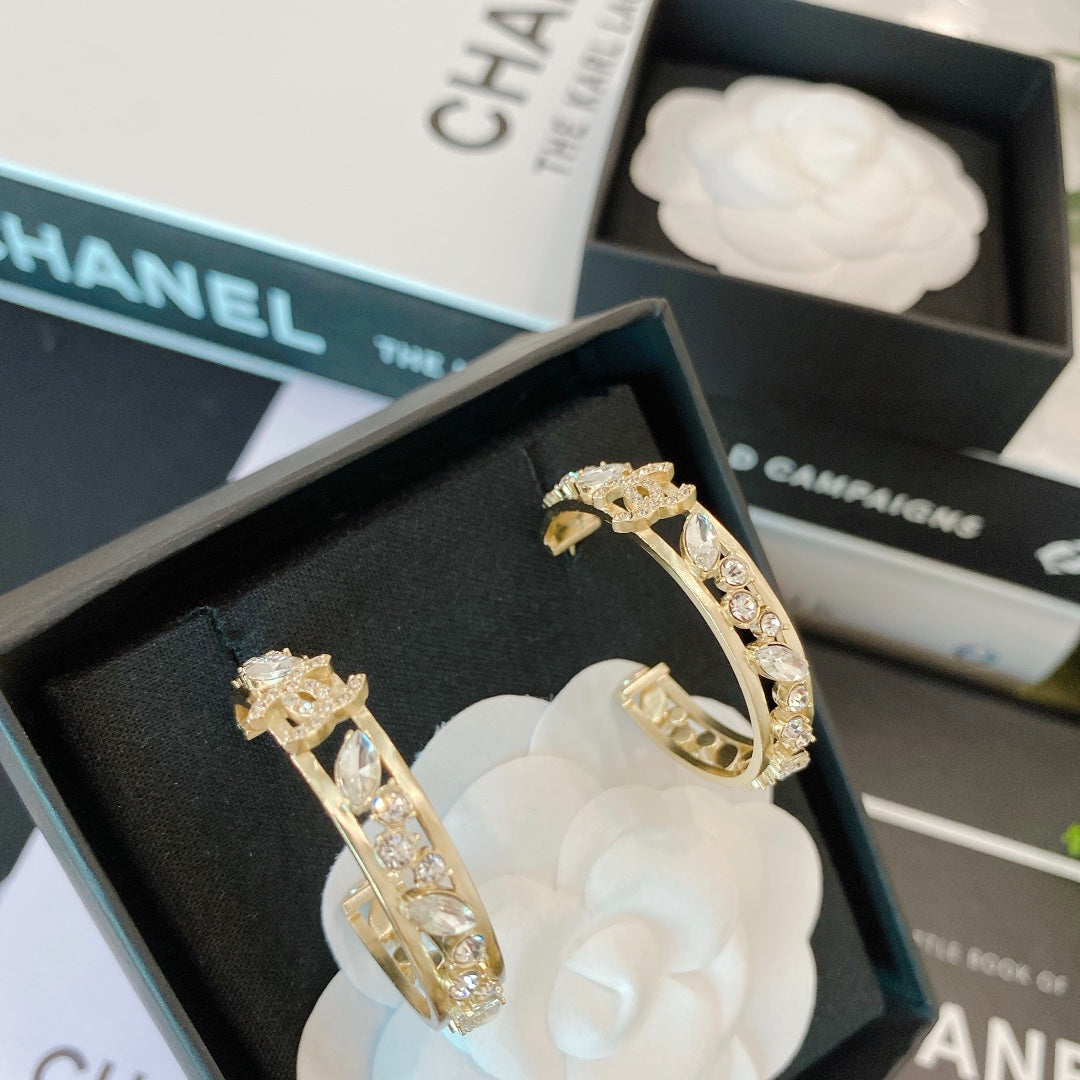 BG - Holiday Earring chanel 006