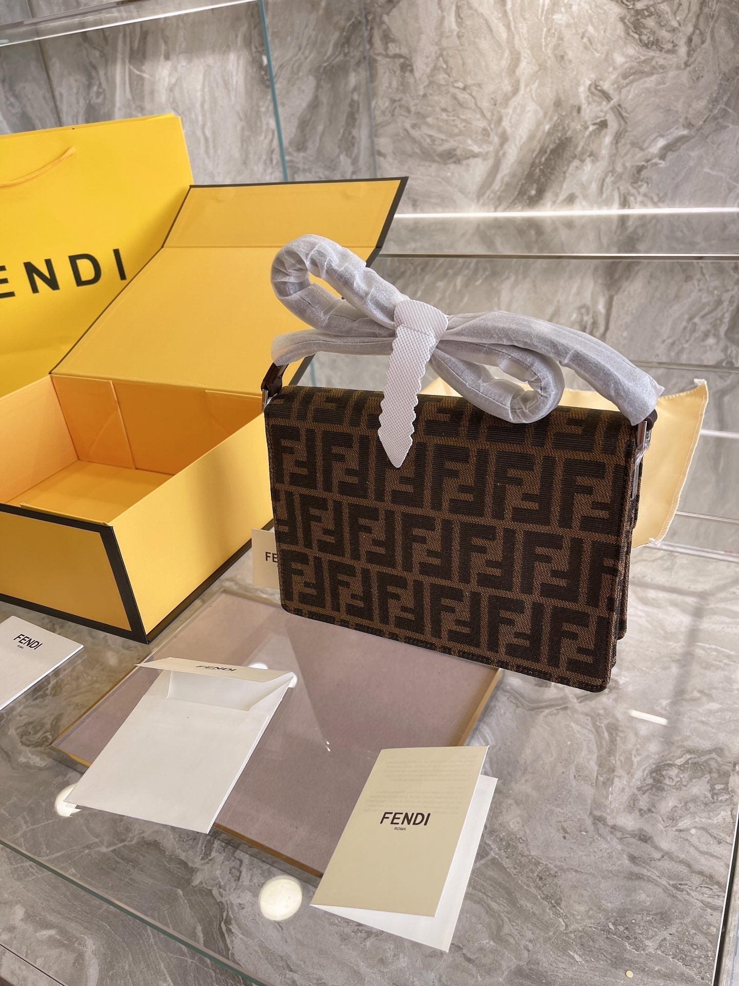 Luxury  Bags Fendi 125