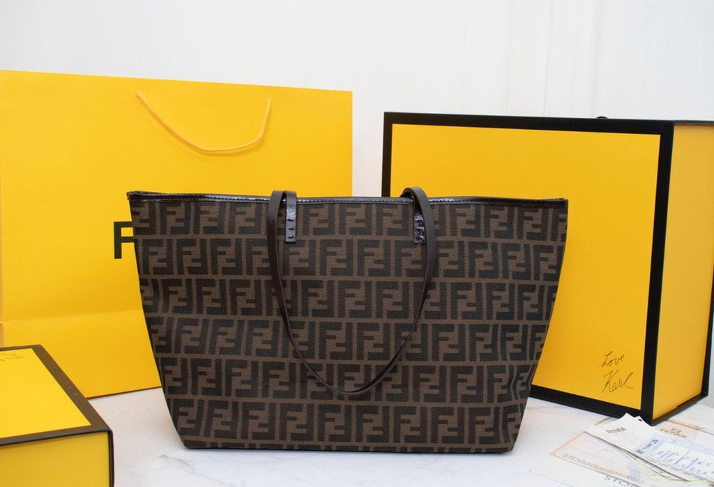 Designer Handbags Fendi 028