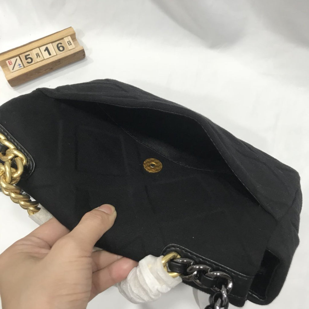 Designer Handbags Chanel 198
