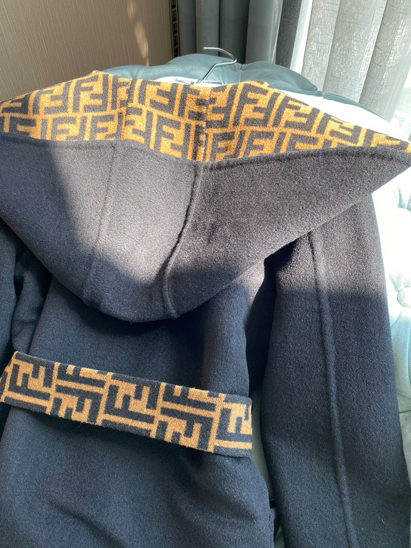 LuxuryWrap Coat  Fendi 001