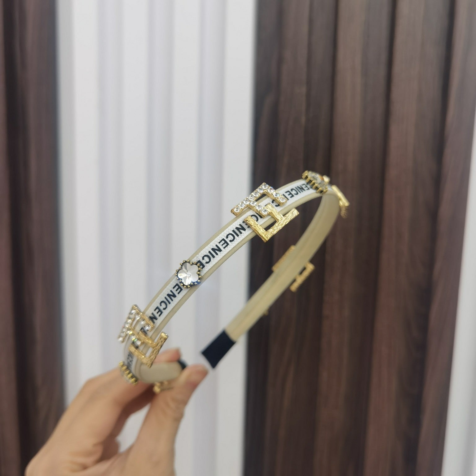 Luxury Hair Band Fendi 042