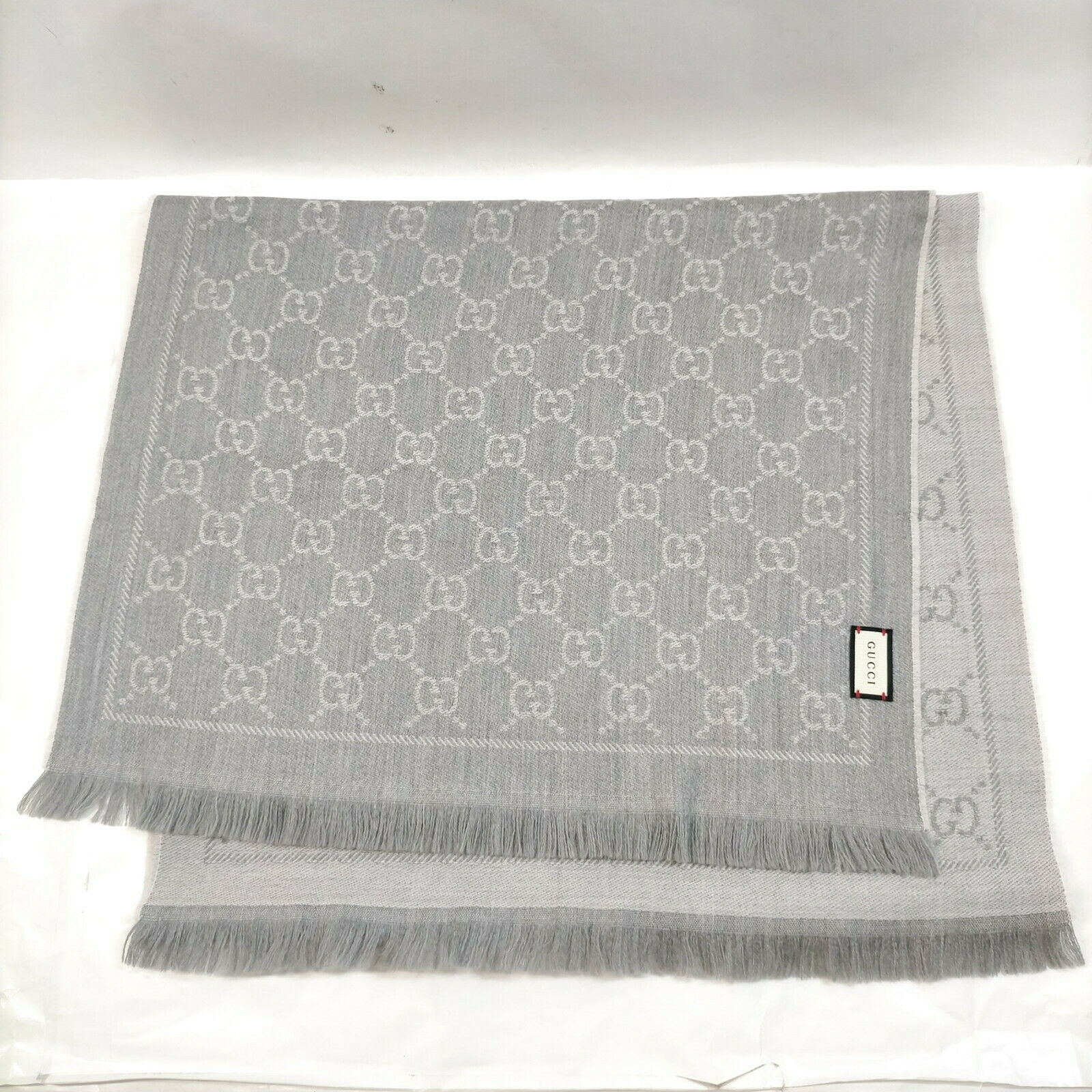 Gucci Scarf Grays Wool 100%