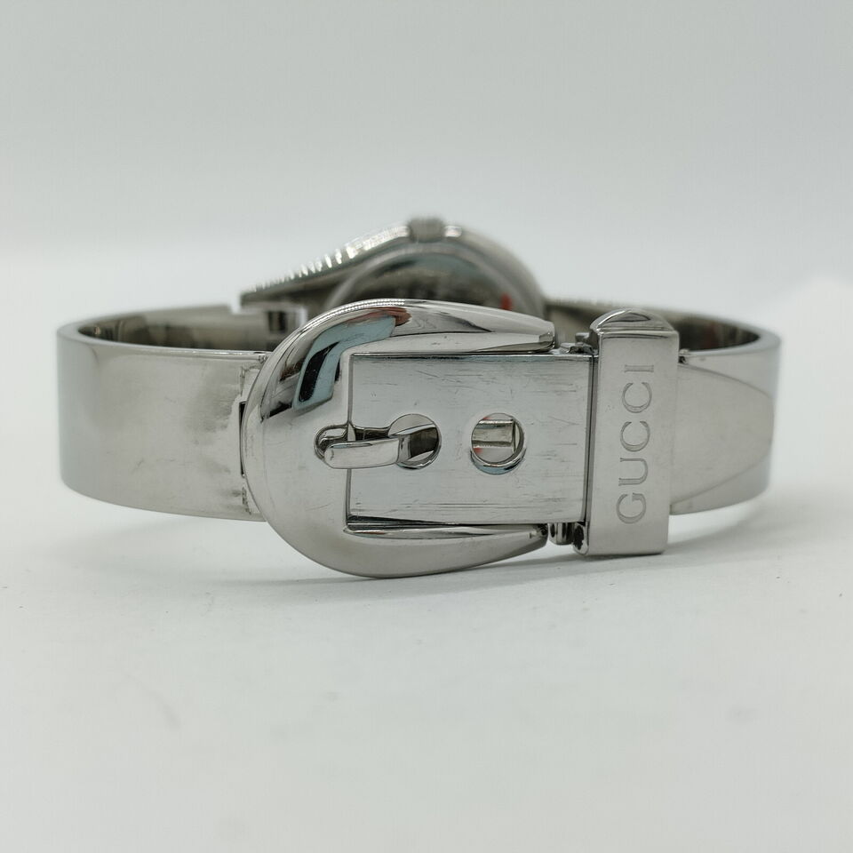 Gucci Watch 6700L  Black X Silver Bangle Watch