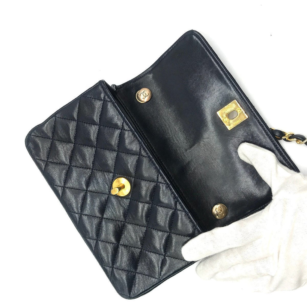 Vintage Chanel Matellasse Lambskin Mini Chain Shoulder Bag Navy