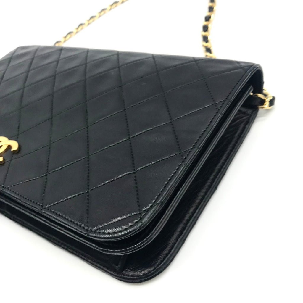 Vintage Chanel Matelasse Lambskin Shoulder Bag Black