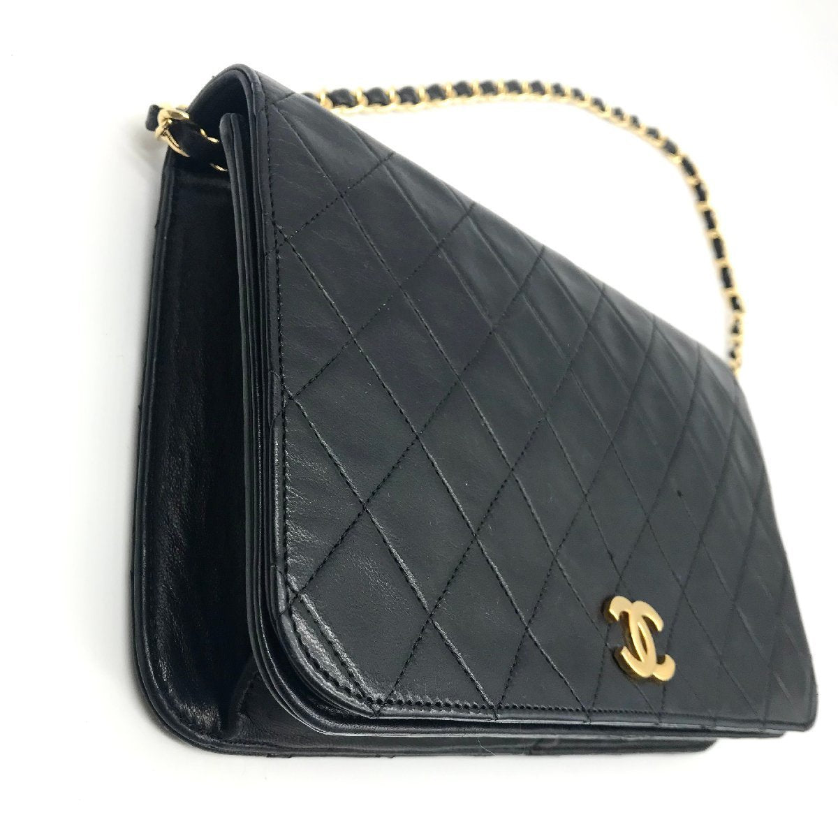 Vintage Chanel Matelasse Lambskin Shoulder Bag Black