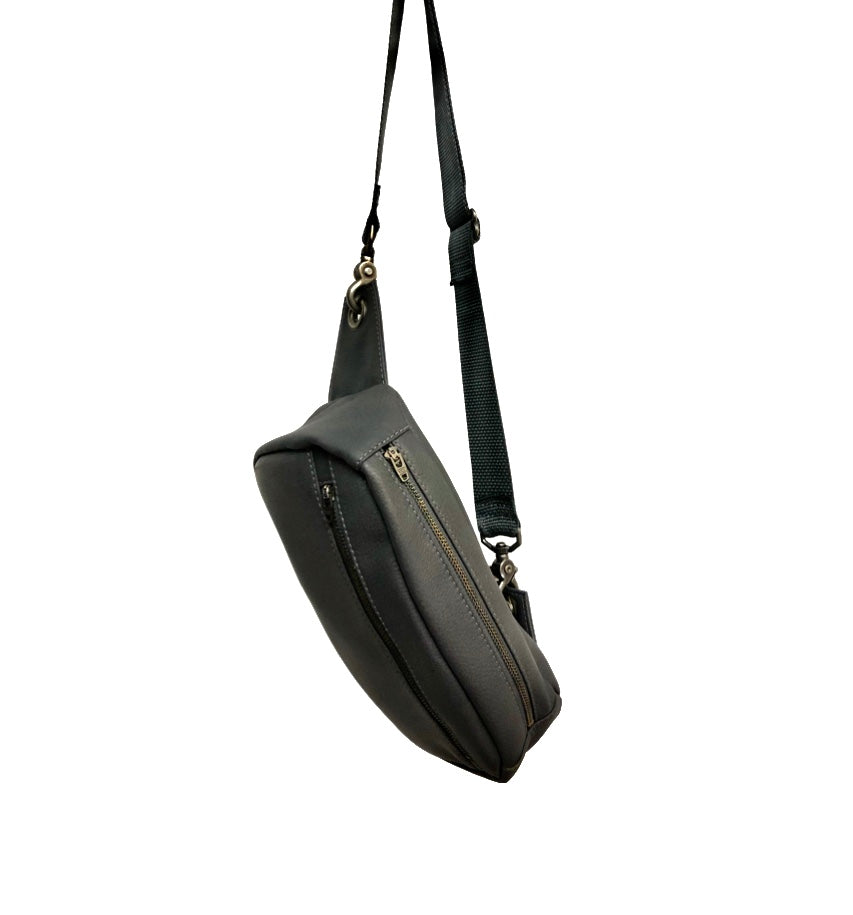 fanny pack/crossbody