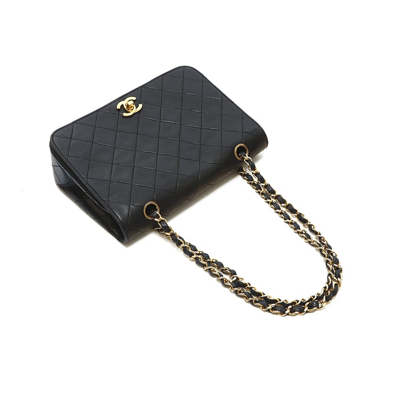 Chanel Shoulder Bag Flap Black Lambskin Leather Matrasse Vintage