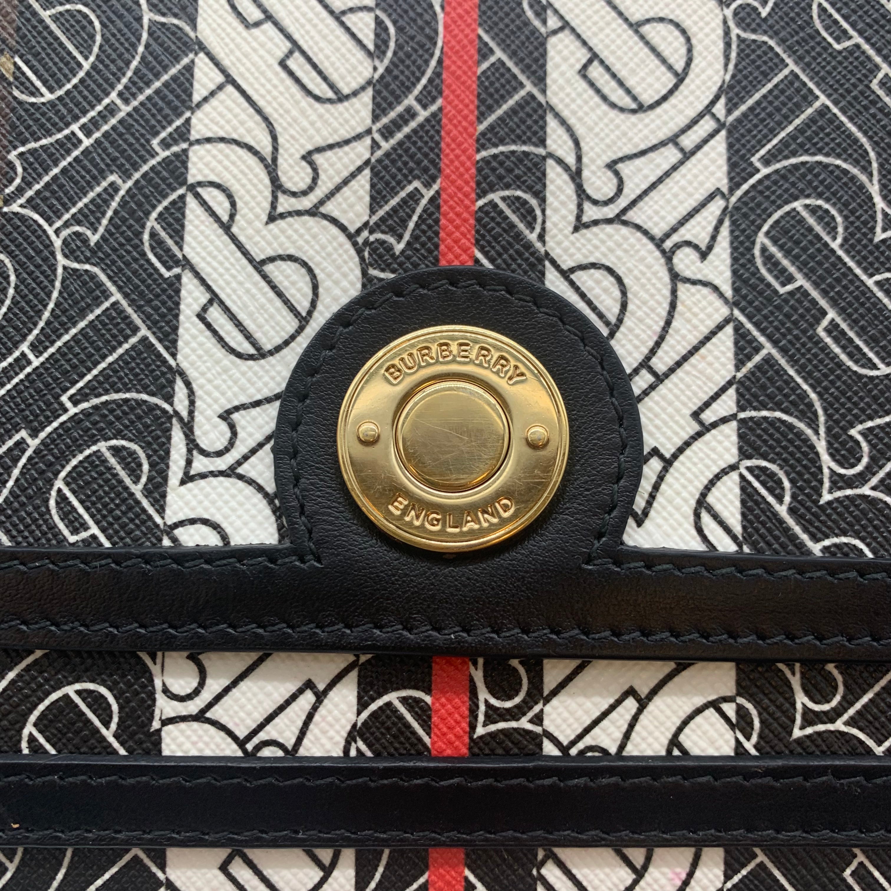 Handbag Luxury Designer By Burberry  Size: Medium